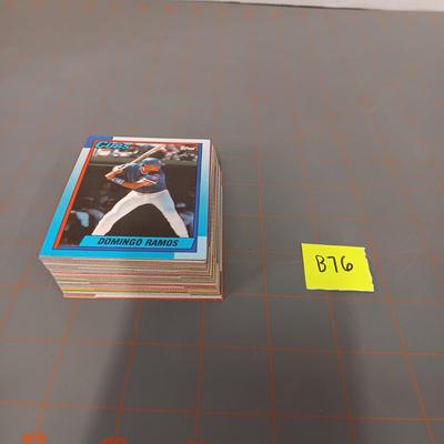 Baseball Card Bundle (B76)