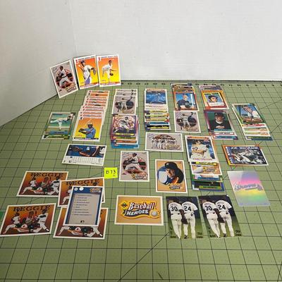 Baseball Card Bundle (B73)