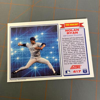 Baseball Card Bundle (B70)