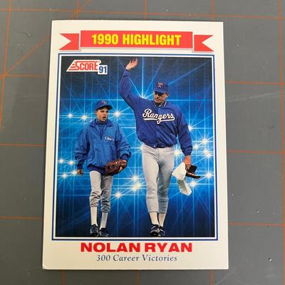 Baseball Card Bundle (B70)