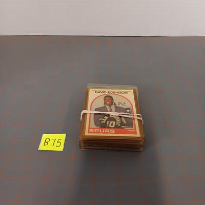 Basketball Card Bundle (B75)