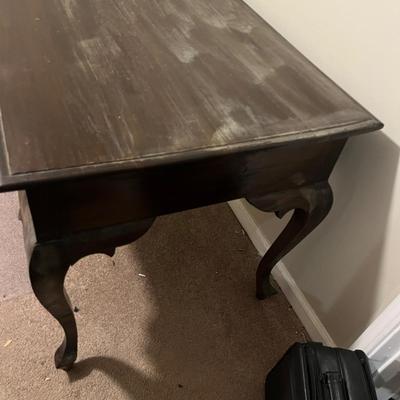 Queen Anne Style Wooden Desk (UO-MG)