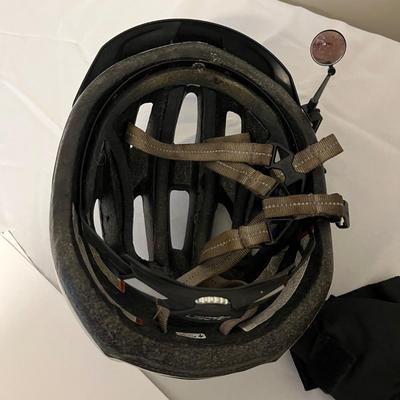 Bicycle Helmet, Shoes & Clothing Size M (UB-MG)