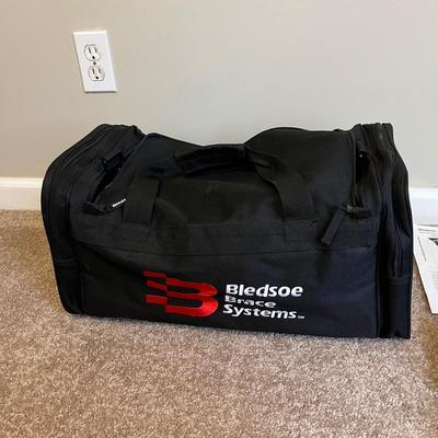 Knee Braces, Scale & Foot Bath (UB-MG)