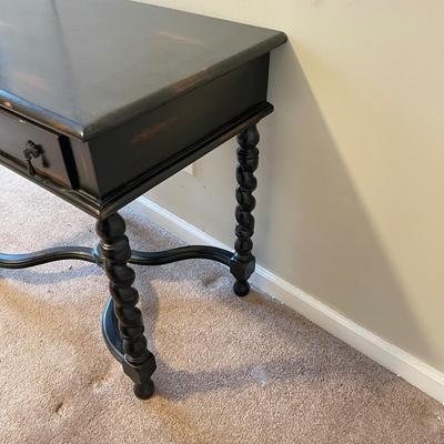 Spiral Legged Side Table (UO-MG)