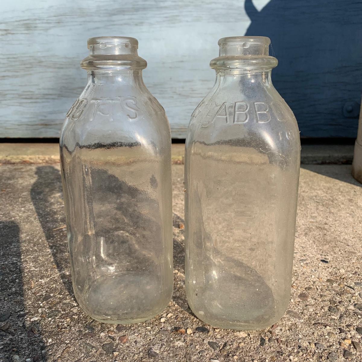 Lot 400G Vintage Wrights Dairies Milk Jug, Abbots Dairy Glass Milk