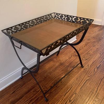 Unique Wrought Iron Tray Table (LR-KW)
