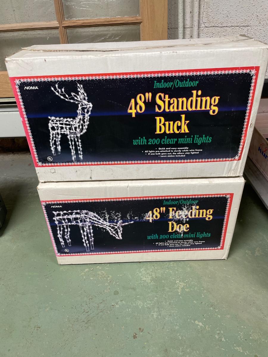 Outdoor lighted deer