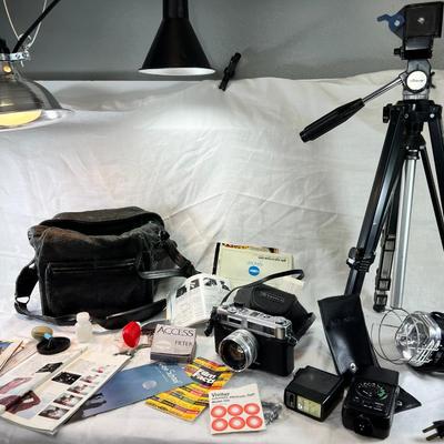 Vintage cameras, Tripod, light meters
