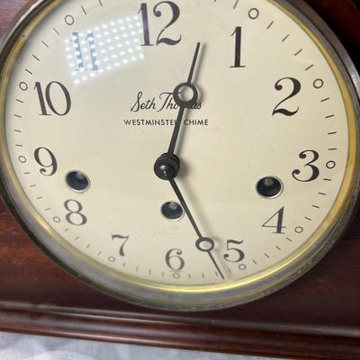 2 Vintage table clocks