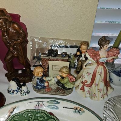 Table Lot 38