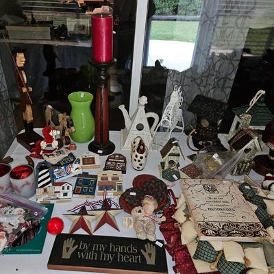 Table Lot 40