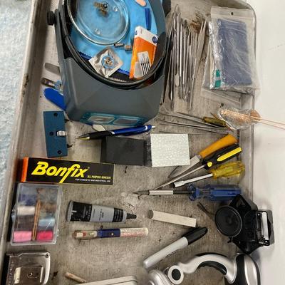 Tray of repairing items