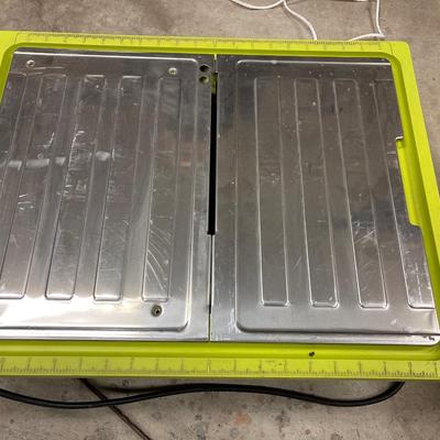 RYOBI Table for tile saw NEW