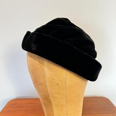 Lot of 4 Vintage Hats Fascinators (1 of 3)