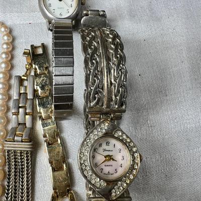 Watches, jewelry, boxes, loose beads