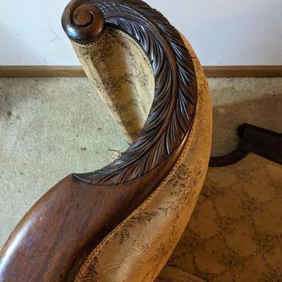 Tasteful Antique Mahogany American Carved Sofa