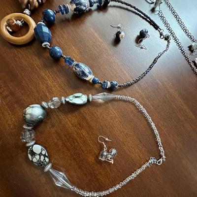 necklace /earring lot