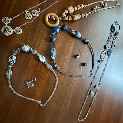 necklace /earring lot