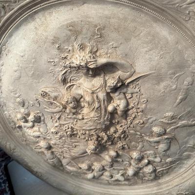 Round Wall Hanging