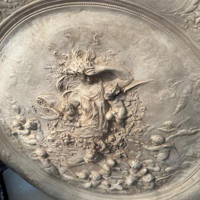 Round Wall Hanging