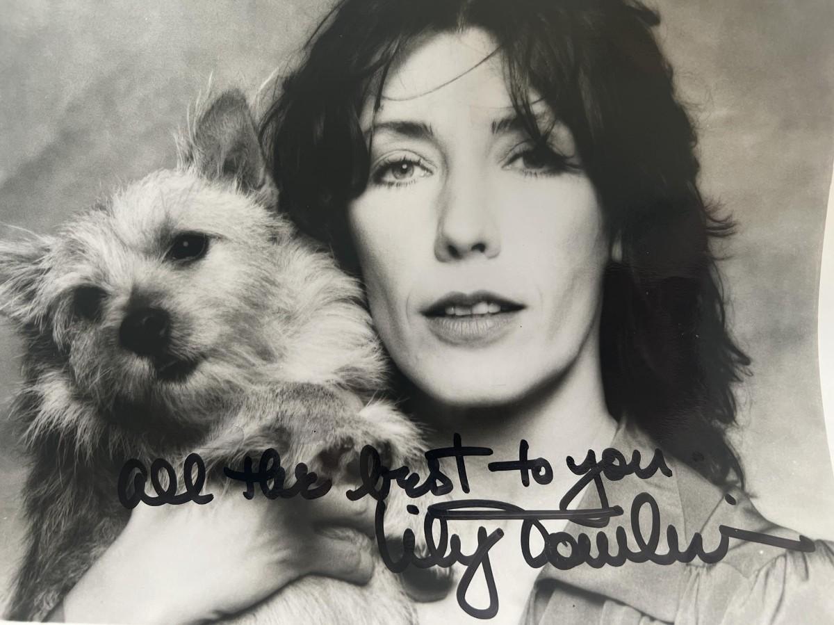 Lily Tomlin signed photo | EstateSales.org