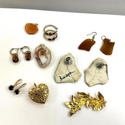 1070 Lot of Misc Gold Tone Earrings and Pendants