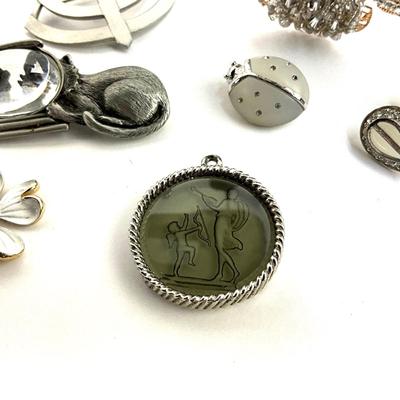 1071 Vintage Silvertone Jewelry and Beaded Headband Lot