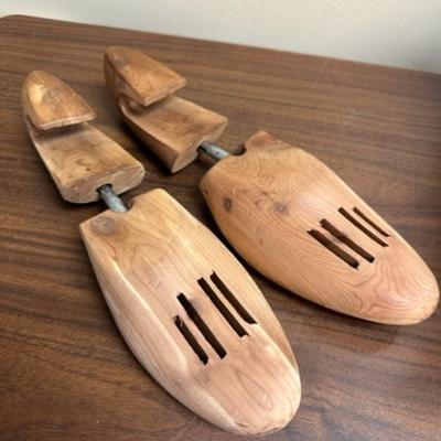 XL wood shoe keepers