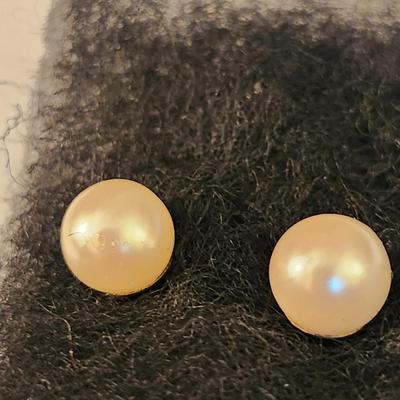 Pearl Stud Earrings