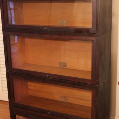 Globe-Wernicke Antique Mahogany Sectional Bookcase (See Description)