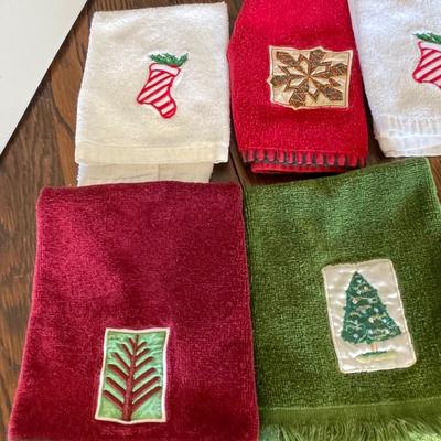 Holiday Towel Collection