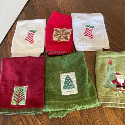 Holiday Towel Collection