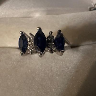 10kt White Gold Sapphire Ring Diamond