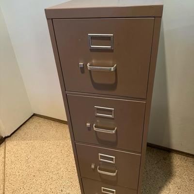 Lot 691 4 drawer file cabinet