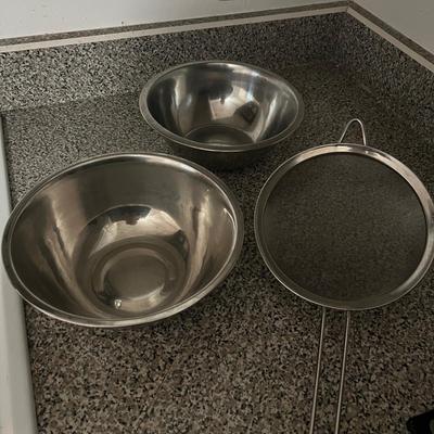 Kitchen Utensils & Metal Mixing Bowls (K-RG)