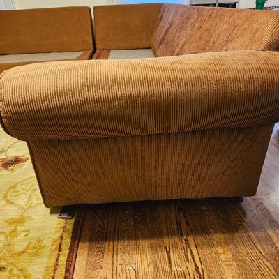 Large Sectional Sofa and Accent Pillows (LR-DW)