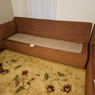 Large Sectional Sofa and Accent Pillows (LR-DW)