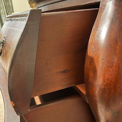 French Provincial Bombay Chest of Drawers (PS-MG)