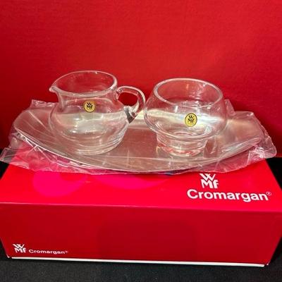 Lot 728 kitchen items