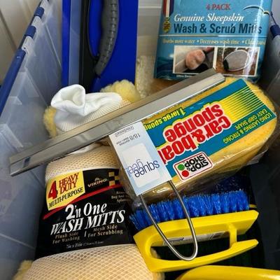 Lot 710 car wash gear and storage tub