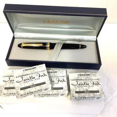 1103 Sailor Fountain Pen 1911, with Japanese Ink Refills
