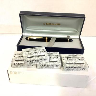 1103 Sailor Fountain Pen 1911, with Japanese Ink Refills