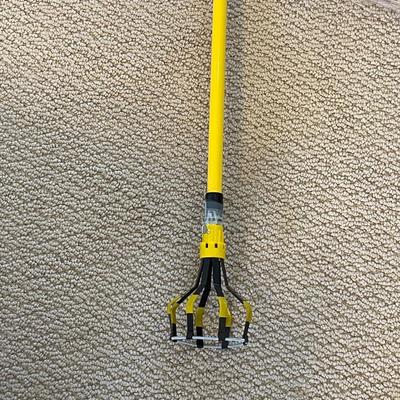 Light Bulb Changing Extension Tool