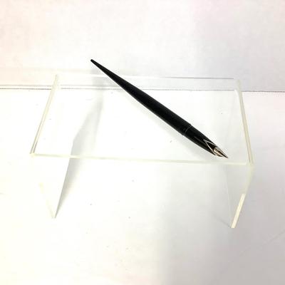 1105 Vintage Sheaffer White Dot Desk Top Fountain Pen