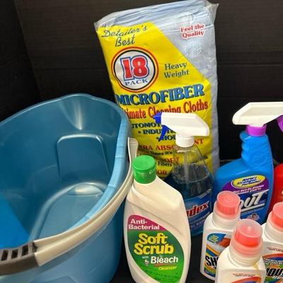Lot 736 cleaning supplies