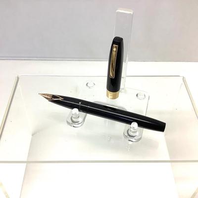1107 Vintage Sheaffer 585 Fountain Pen