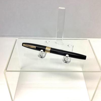 1107 Vintage Sheaffer 585 Fountain Pen