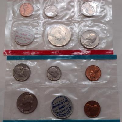 1969 U.S. Mint Uncirculated Coin Sets (#158)