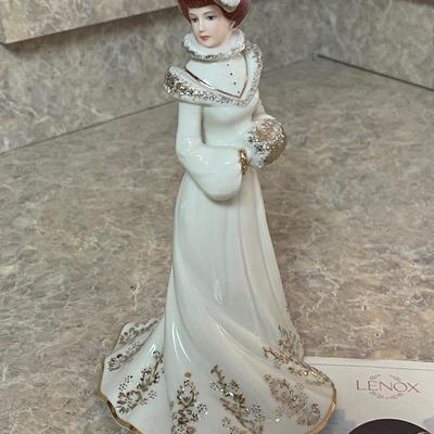 Lenox "Shopping on 5th Avenue" Victorian Ladies of Fashion Figurine